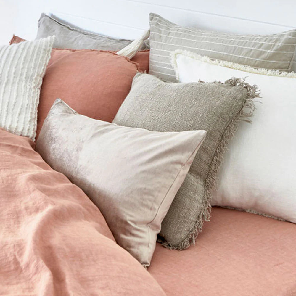 Eadie Lifestyle | Precious Velvet Cushion | Soft Gold
